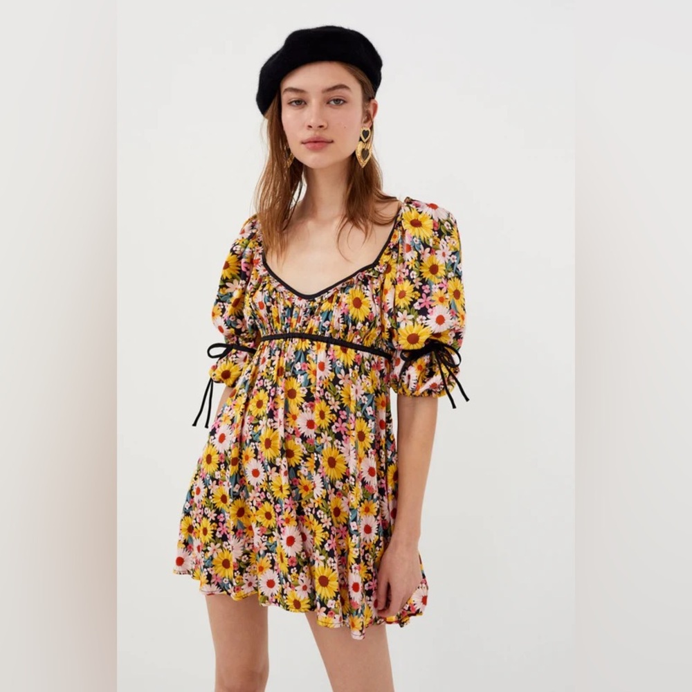 BNWT For Love and Lemons Sylvia Mini Dress